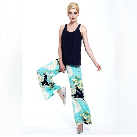 Designer Retro Print Silk Pants - Picture 2 of 11